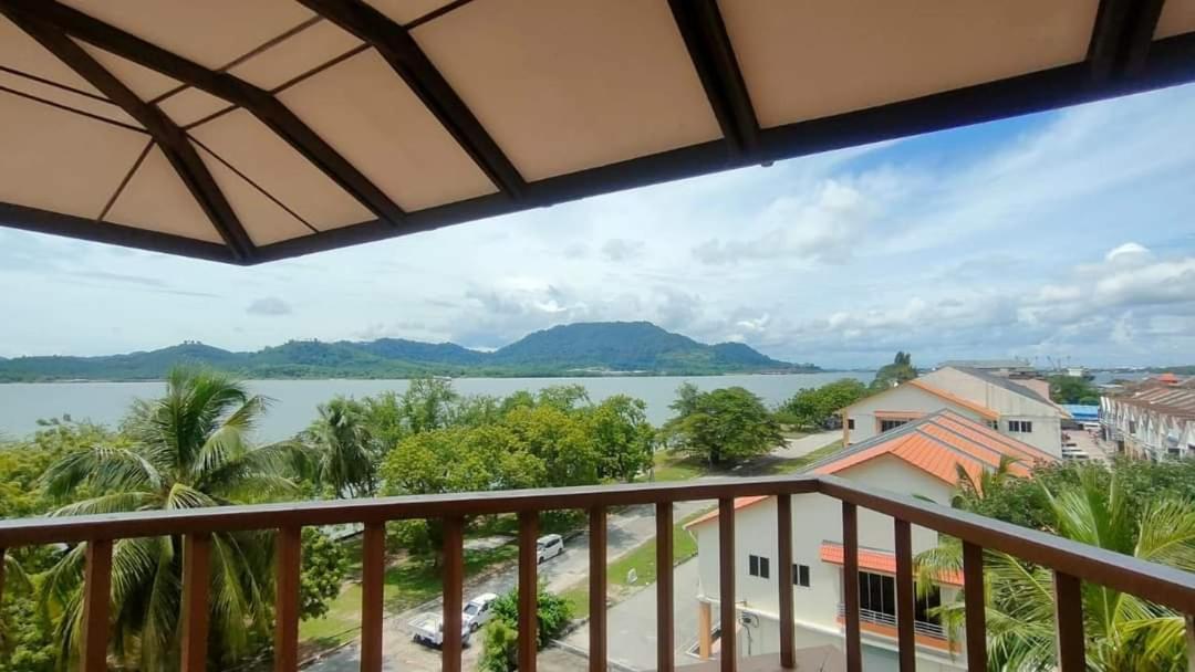 The Orient Star Resort Lumut Buitenkant foto
