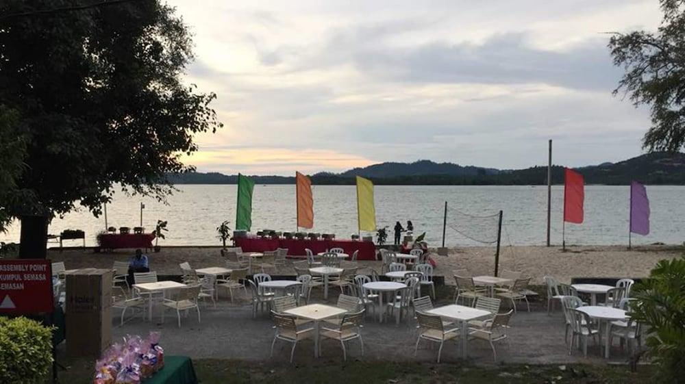 The Orient Star Resort Lumut Buitenkant foto