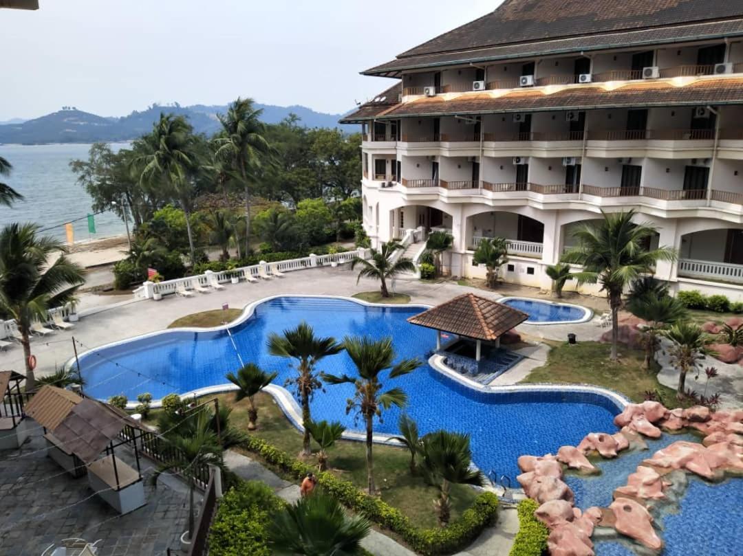 The Orient Star Resort Lumut Buitenkant foto