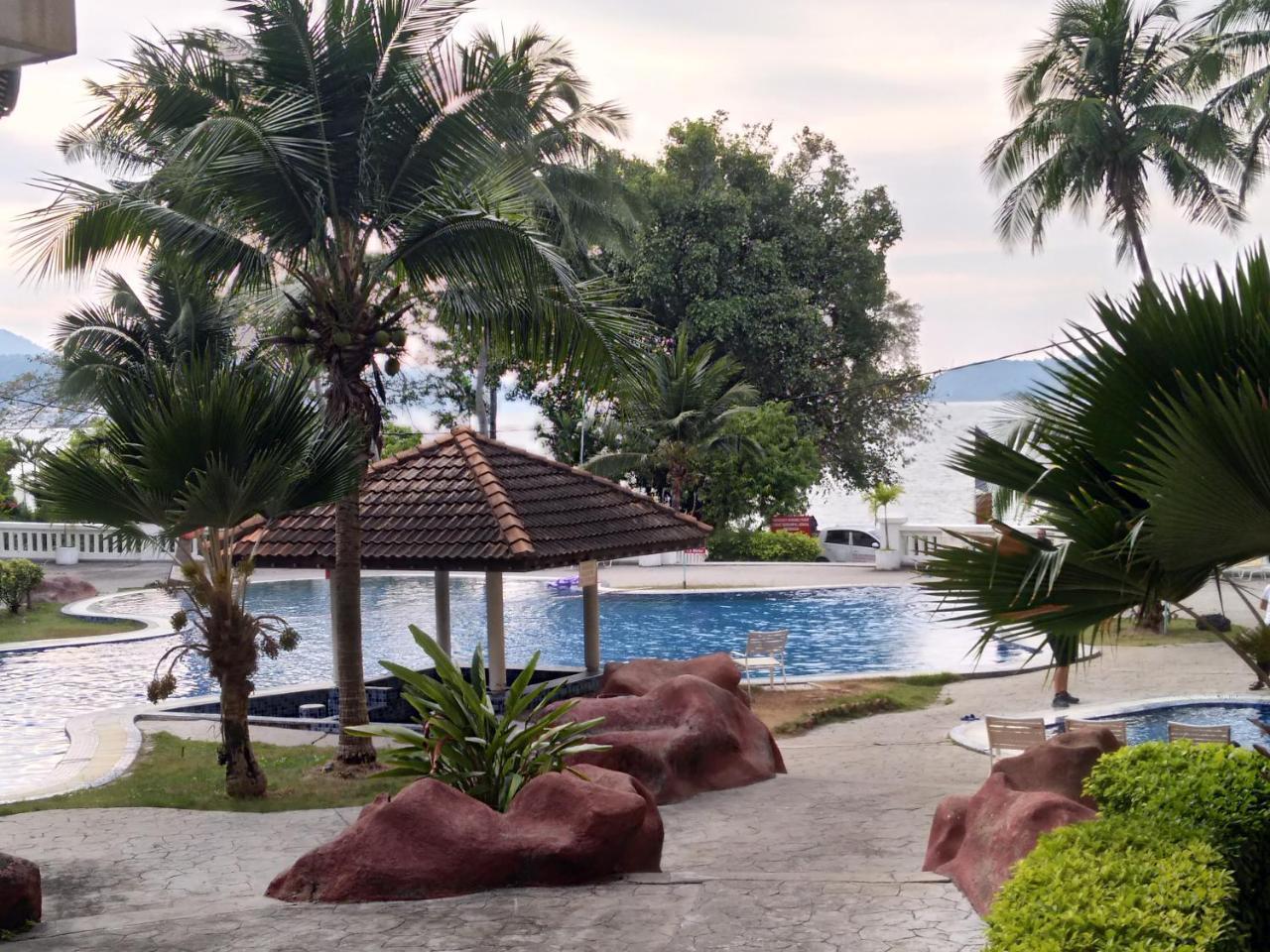 The Orient Star Resort Lumut Buitenkant foto