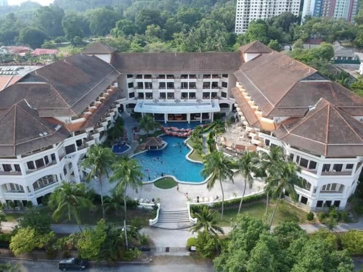 The Orient Star Resort Lumut Buitenkant foto